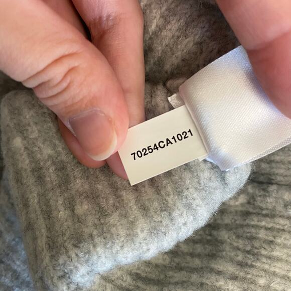 Gianni Bini Ribbed Knit Sweater Skirt Set Gray Crop Cardigan and Skirt M/L - Picture 11 of 13